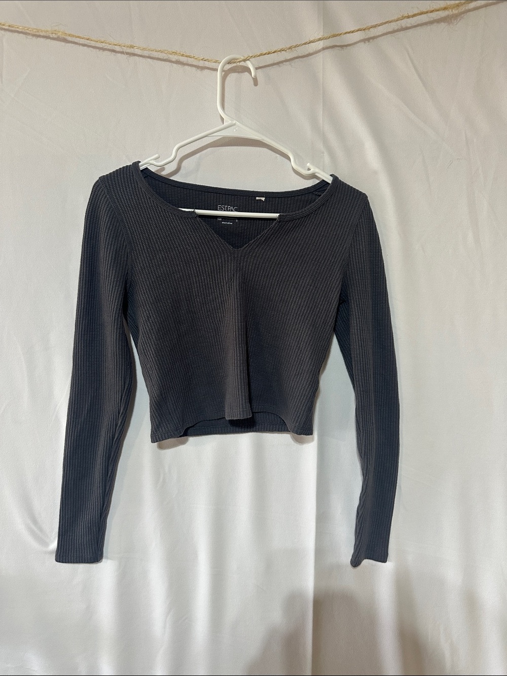 Black Ribbed Long-Sleeve Crop Top 0078